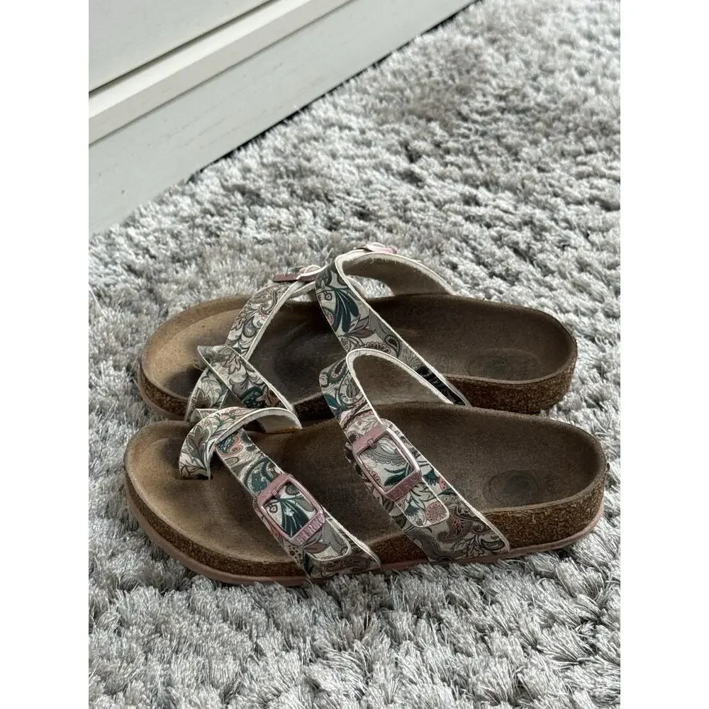 Birkenstock mayari sandals